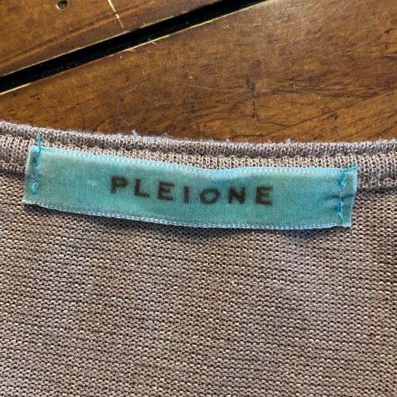 Pleione Sparkly Top - Picture 8 of 16